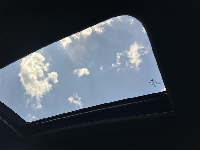 Vehicle image 25 of 25