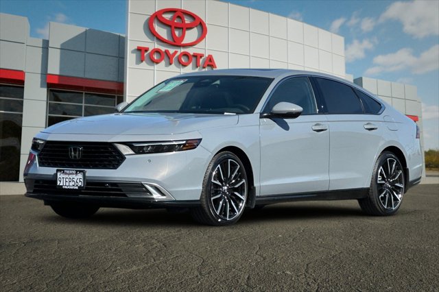 2025 Honda Accord Hybrid Touring Image 1 of 27