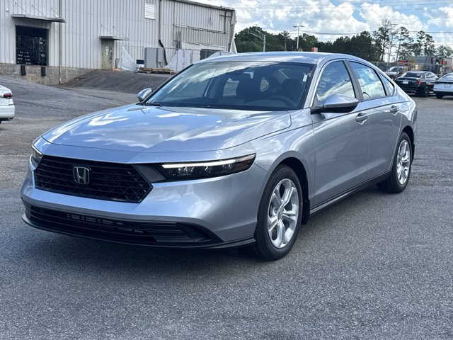 Vehicle image 1 of 32