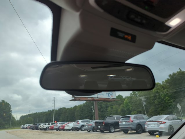 Vehicle image 24 of 26