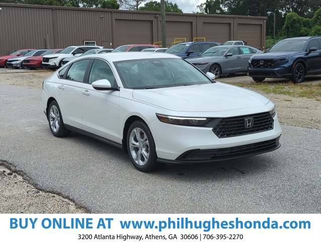 Vehicle image 3 of 26