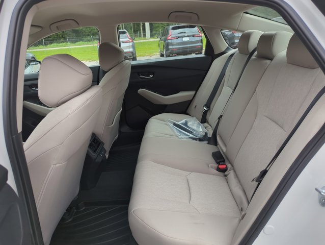 Vehicle image 10 of 26