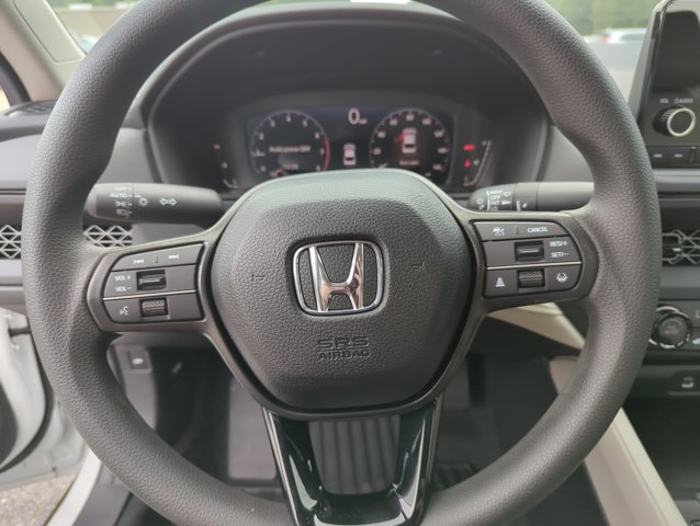 Vehicle image 12 of 26