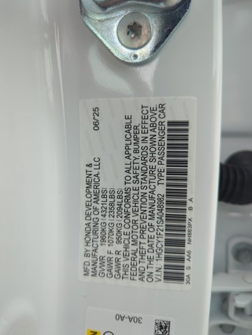 Vehicle image 21 of 26