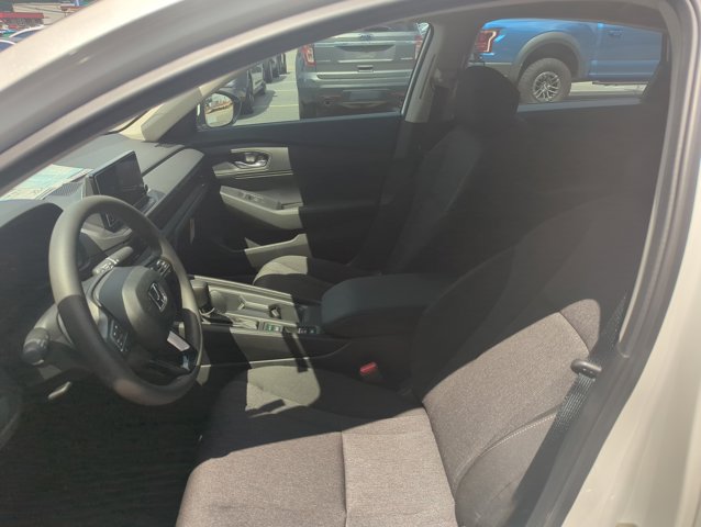Vehicle image 24 of 29