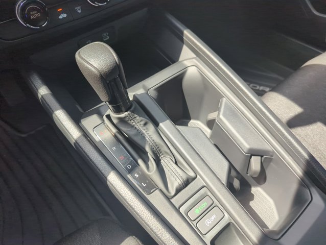 Vehicle image 17 of 29