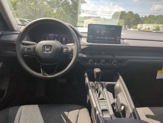 Vehicle image 11 of 29