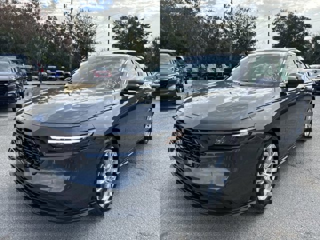 2025 Honda Accord LX Image 1 of 30