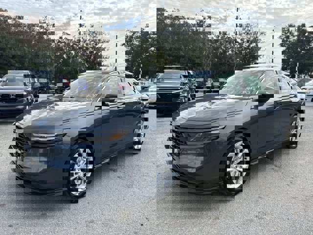 2025 Honda Accord LX Image 3 of 30