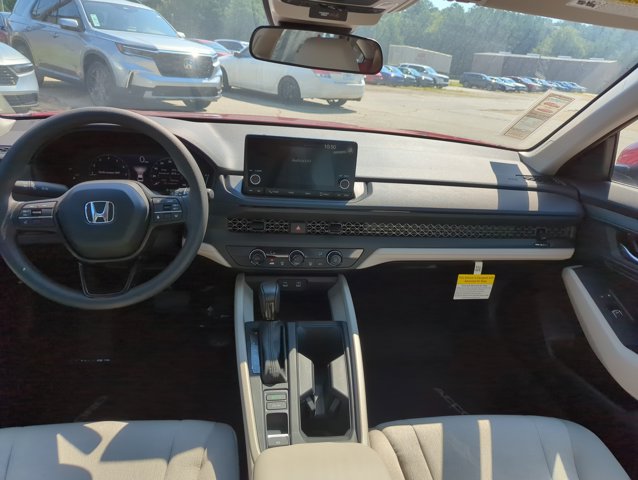 Vehicle image 13 of 31