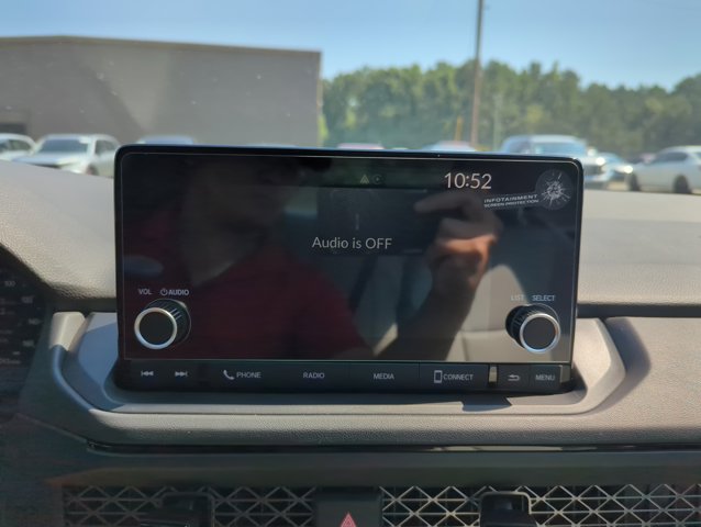 Vehicle image 21 of 31