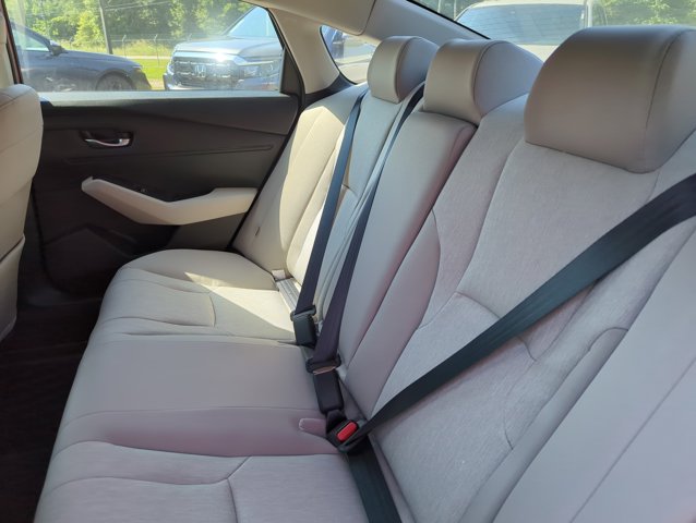 Vehicle image 11 of 31