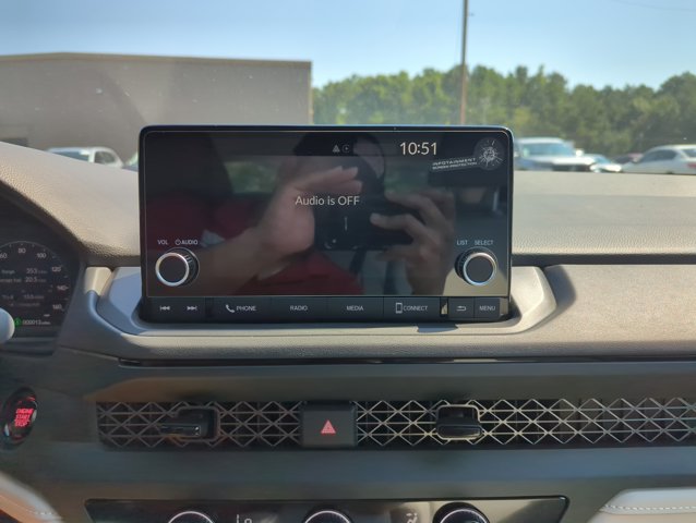 Vehicle image 19 of 31
