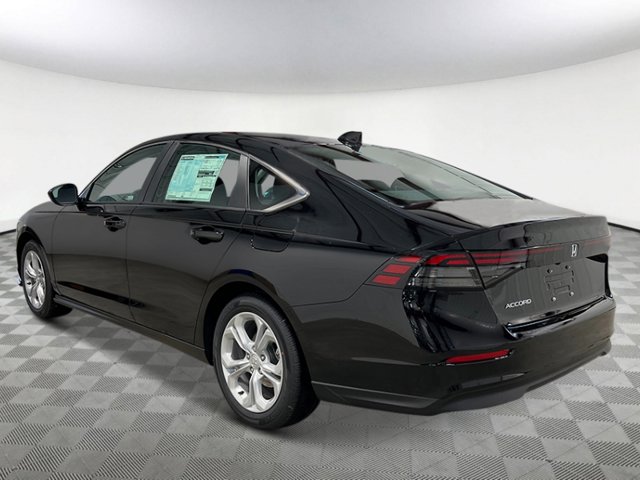 2025 Honda Accord LX Image 8 of 26