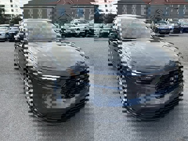 2025 Honda Accord LX Image 4 of 30