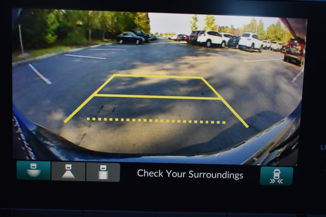 Vehicle image 21 of 22