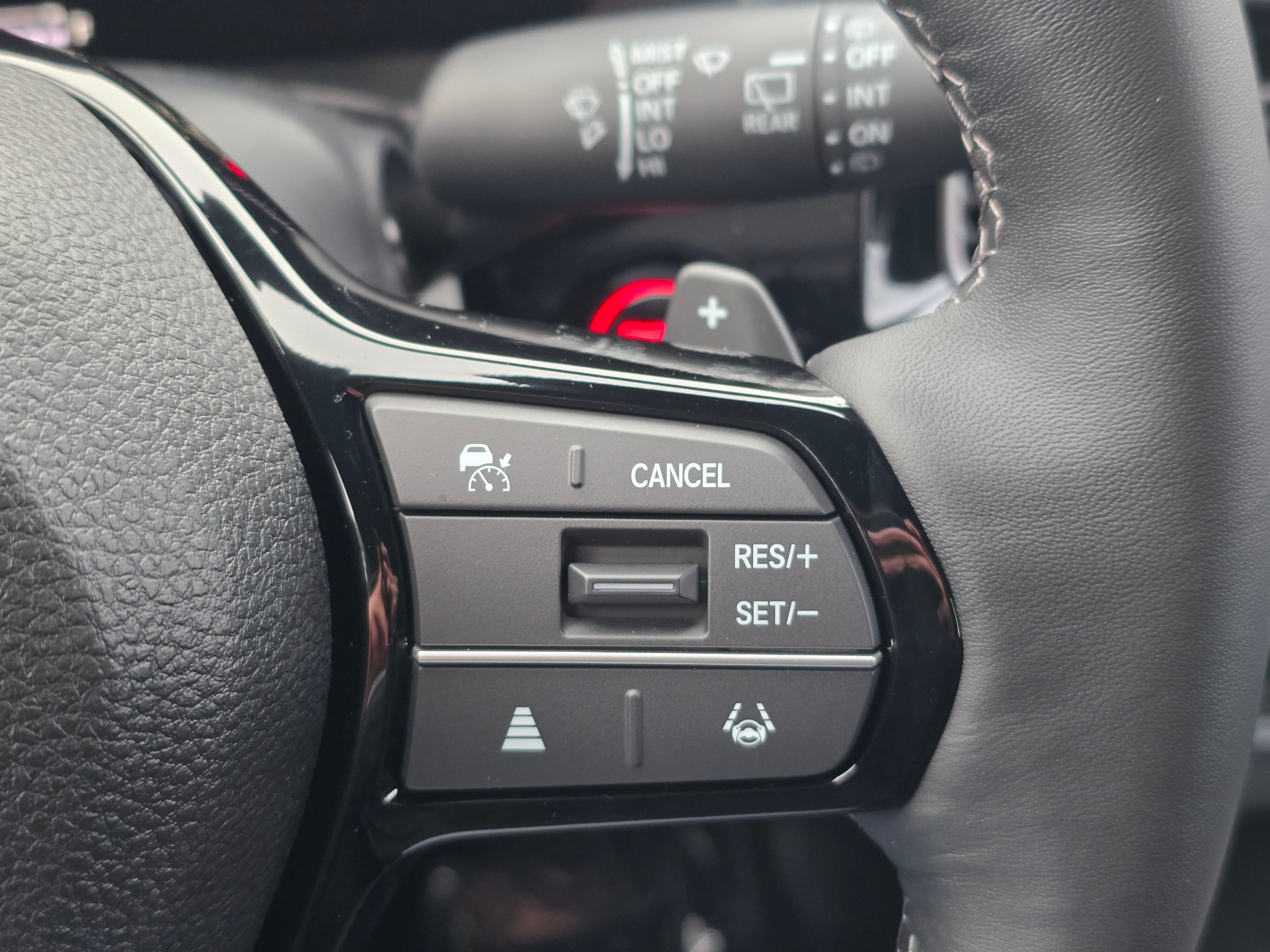 Vehicle image 27 of 29
