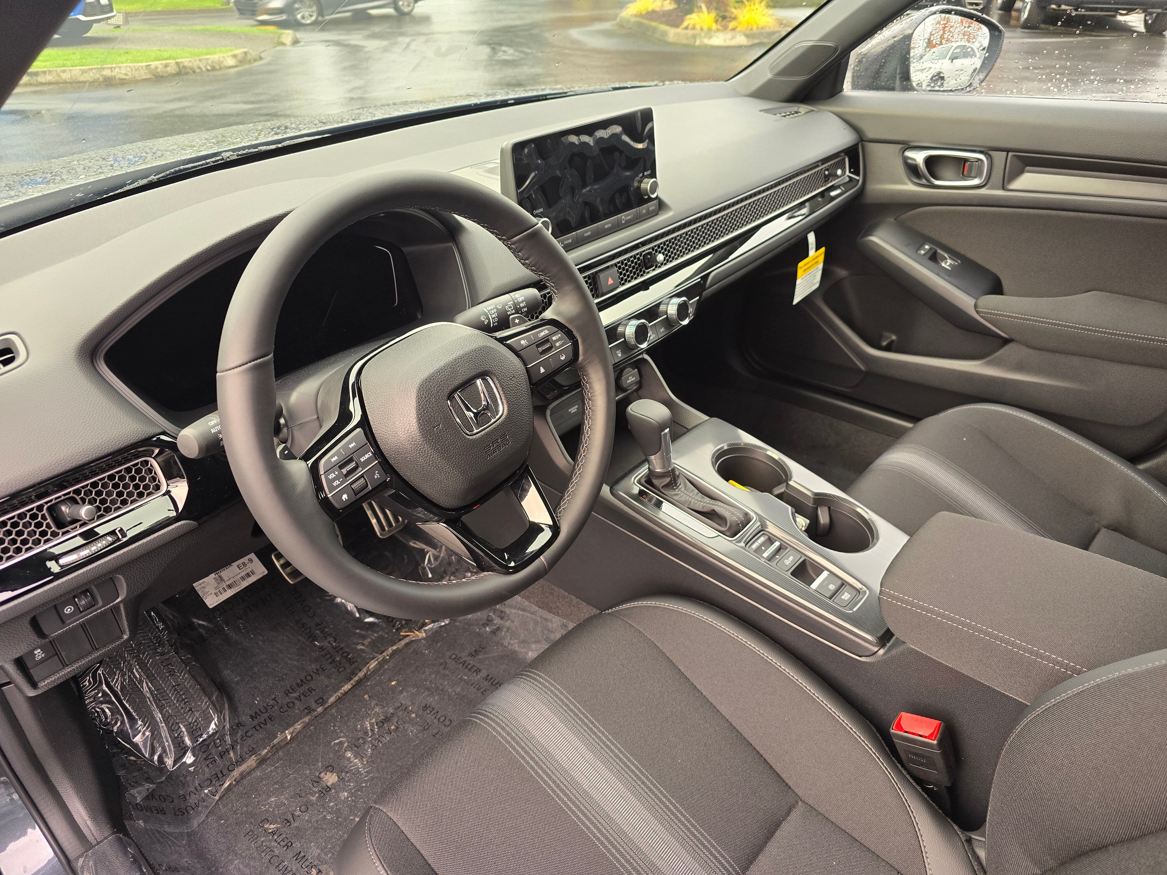 Vehicle image 10 of 29