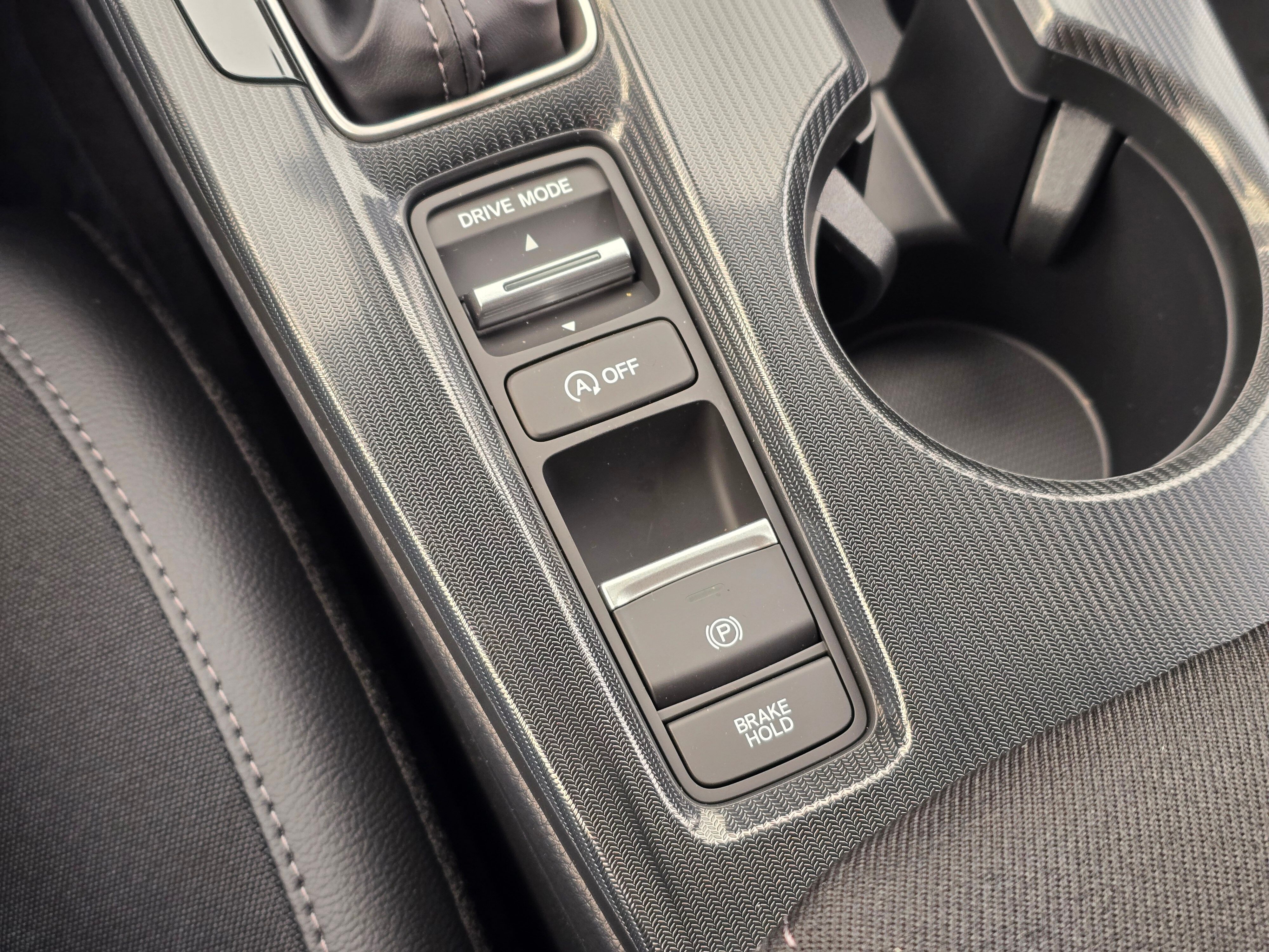 Vehicle image 25 of 29