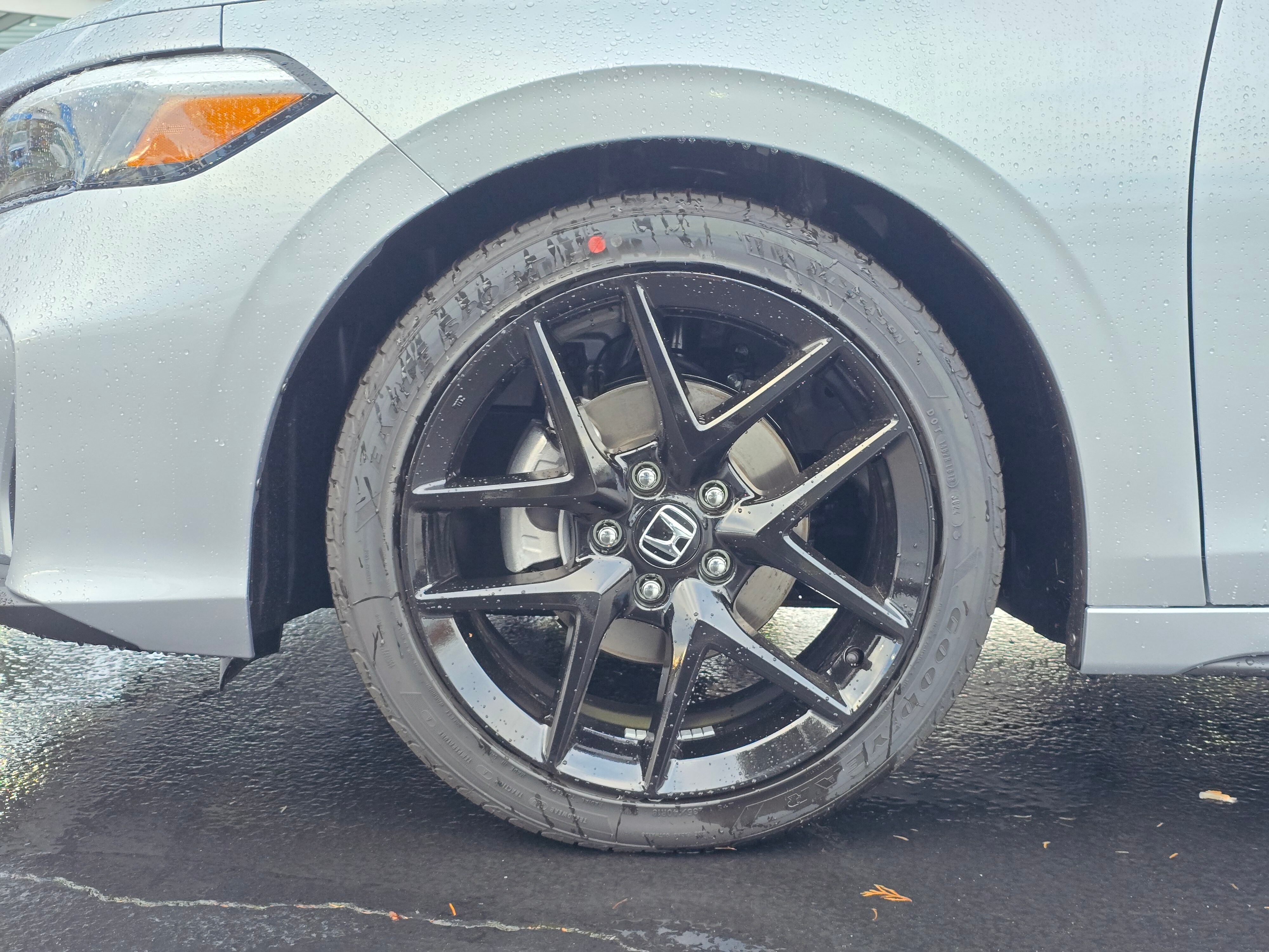 Vehicle image 9 of 29