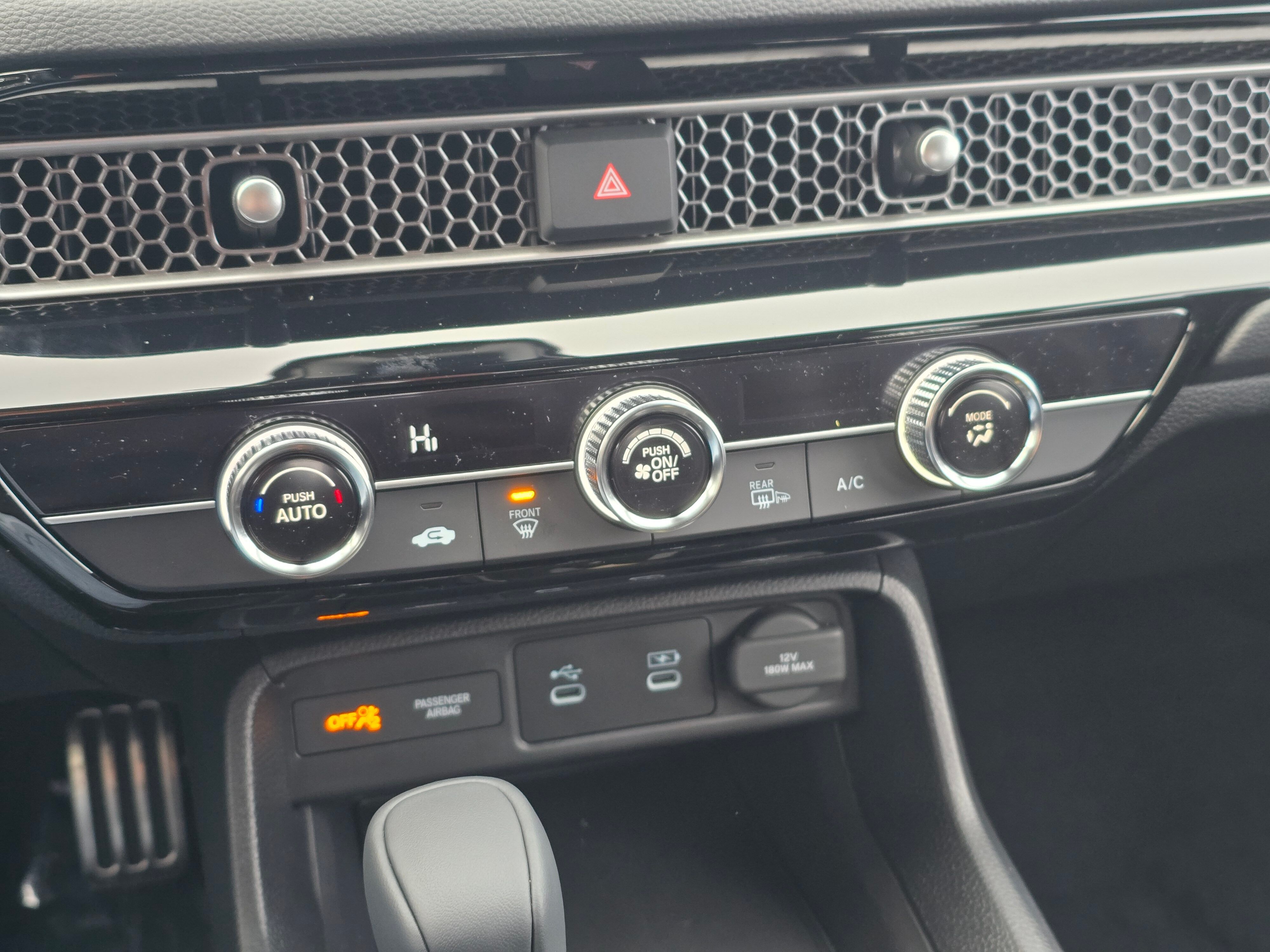 Vehicle image 23 of 29