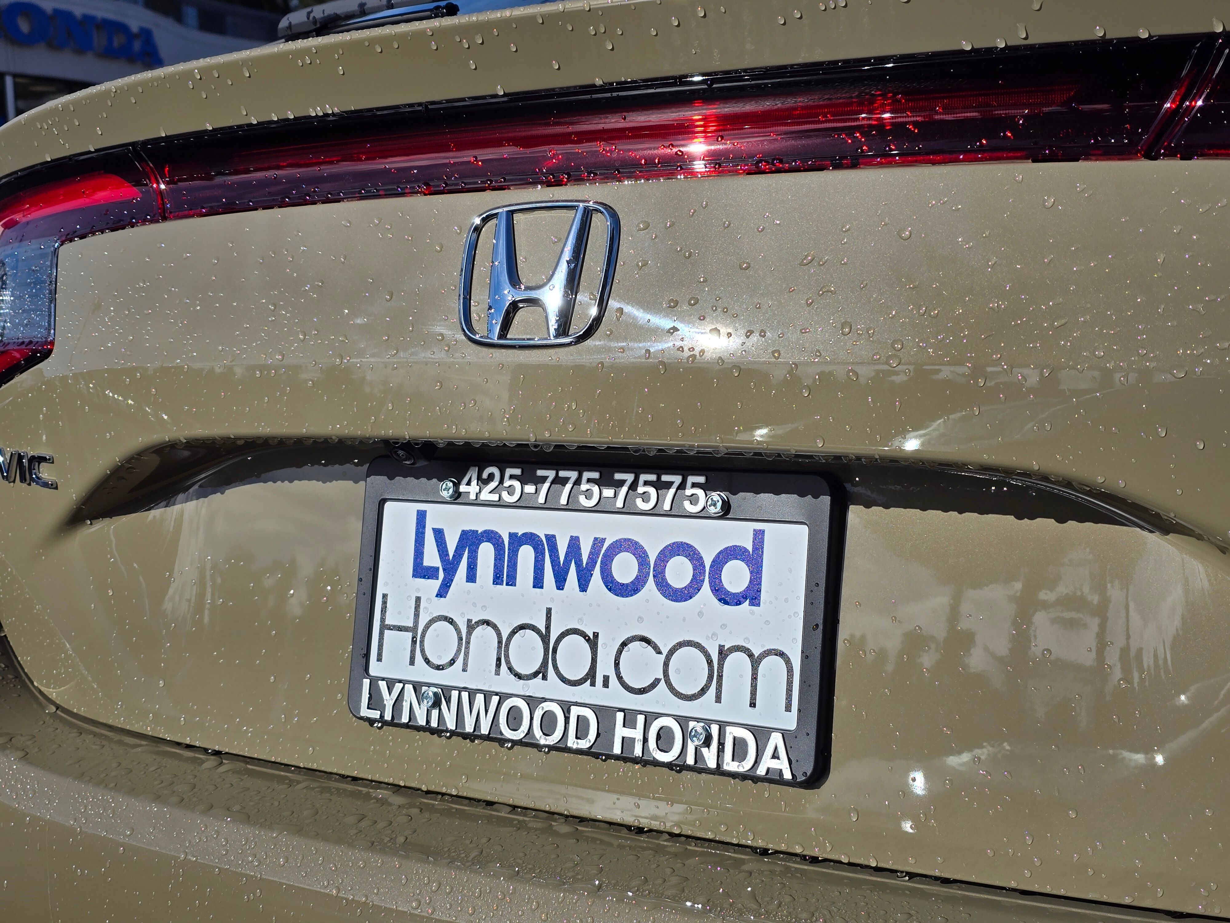 Vehicle image 12 of 32