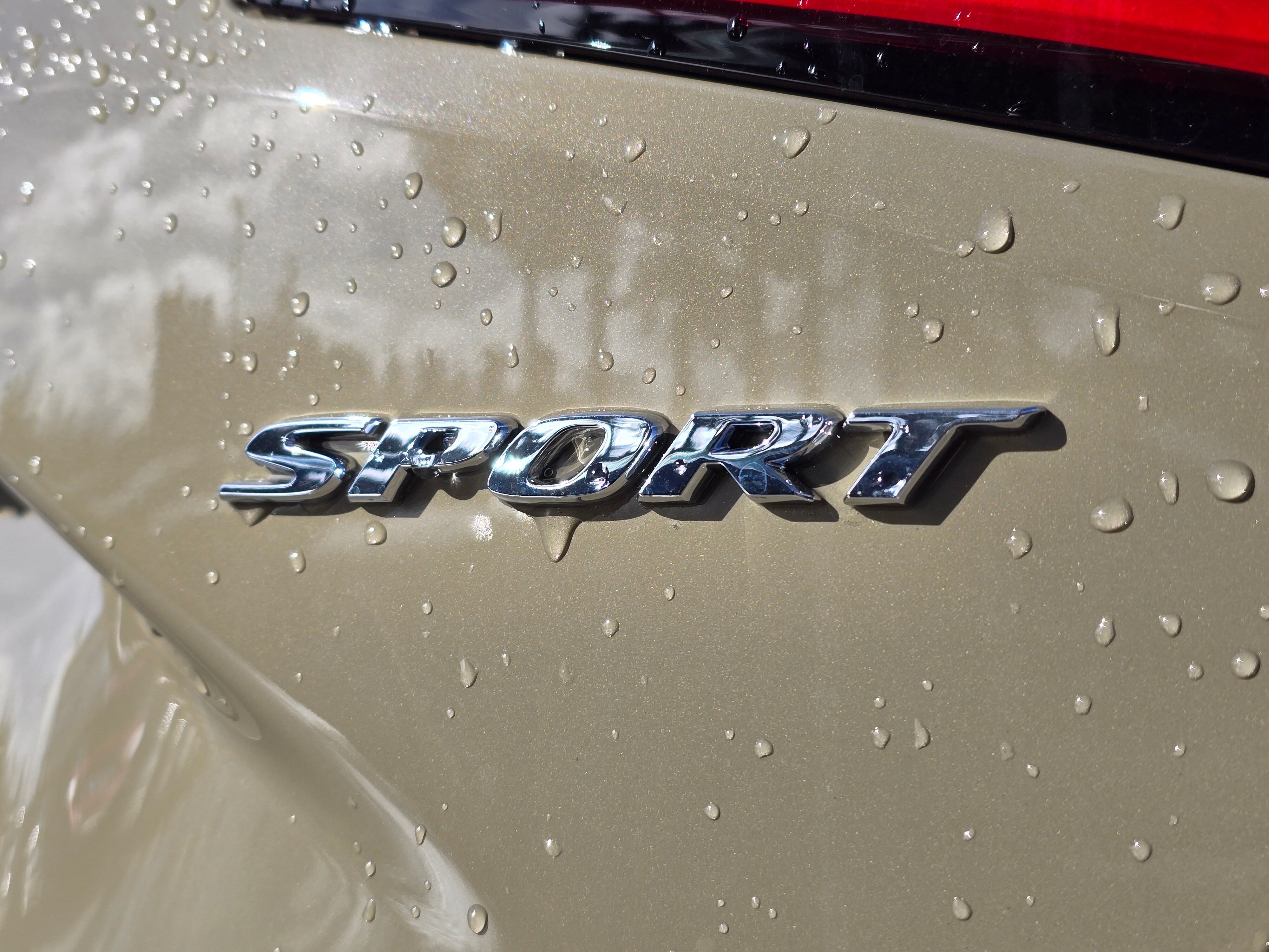 Vehicle image 11 of 32