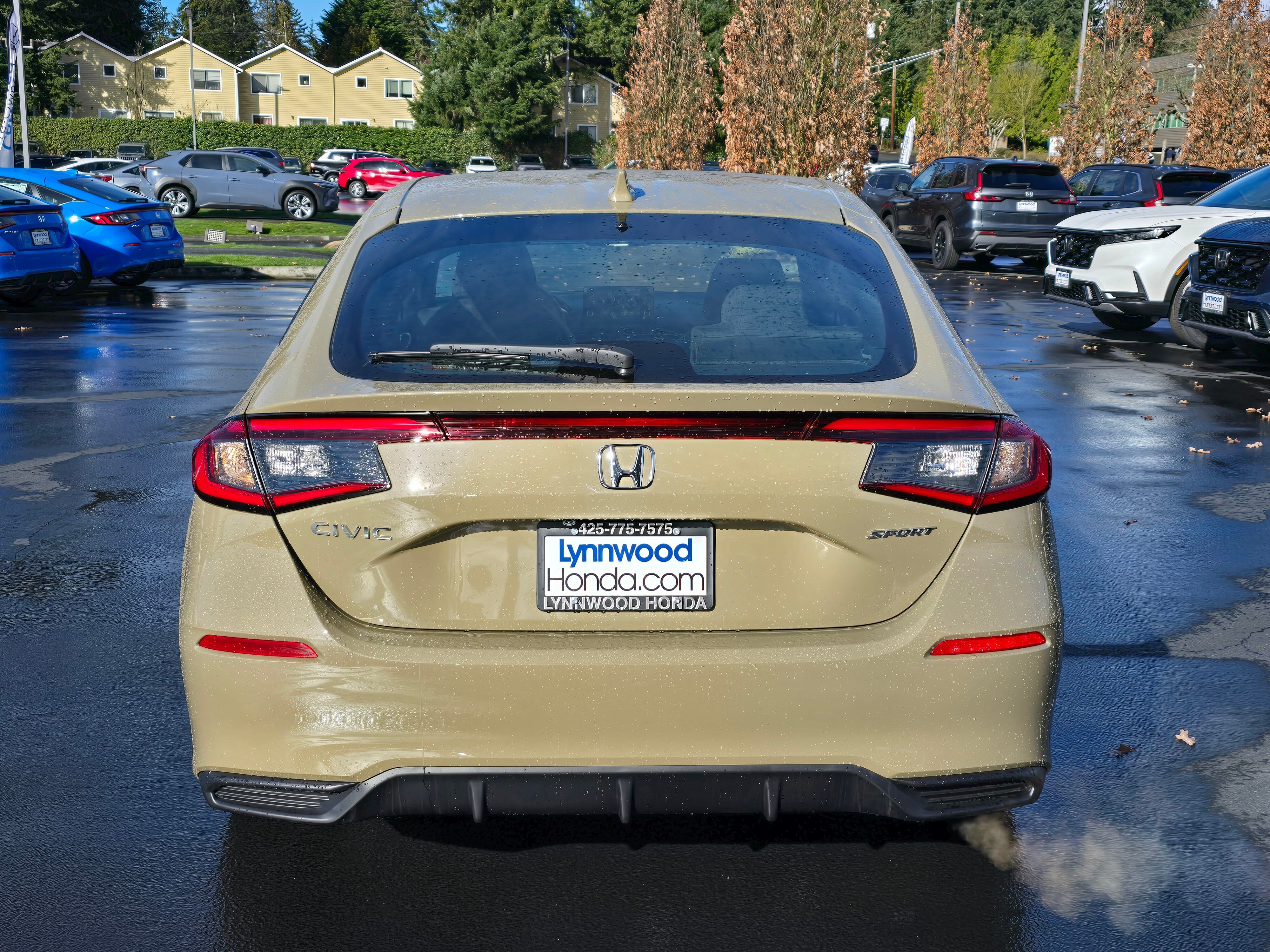 Vehicle image 5 of 32