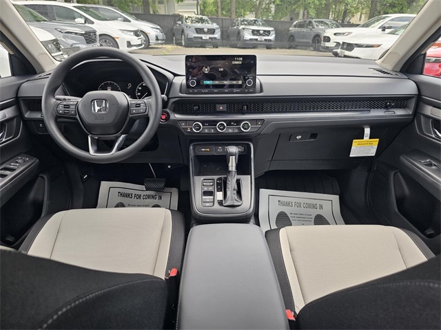 Vehicle image 10 of 22