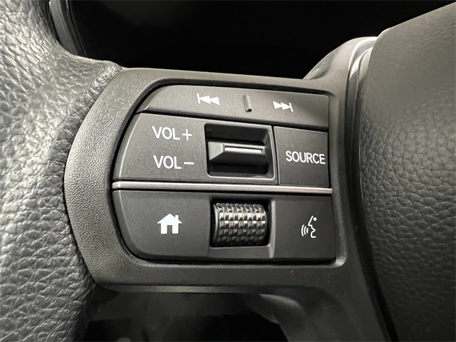 Vehicle image 20 of 34