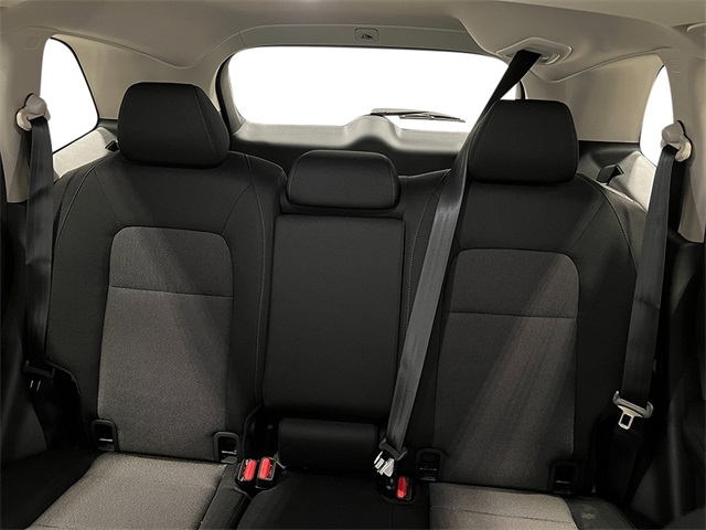 Vehicle image 28 of 34