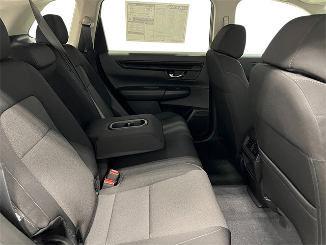 Vehicle image 33 of 34