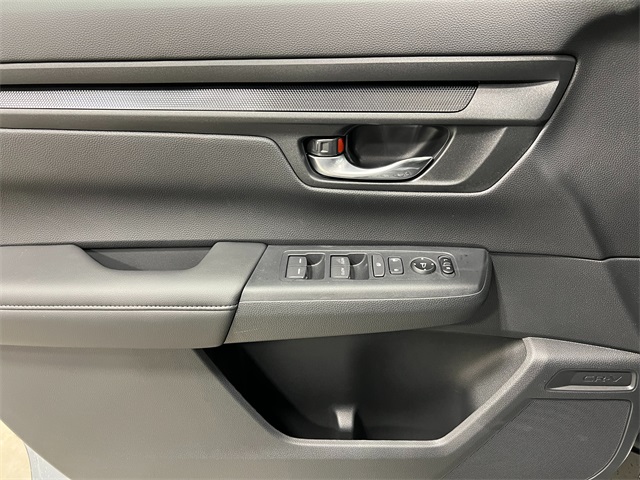 Vehicle image 15 of 34