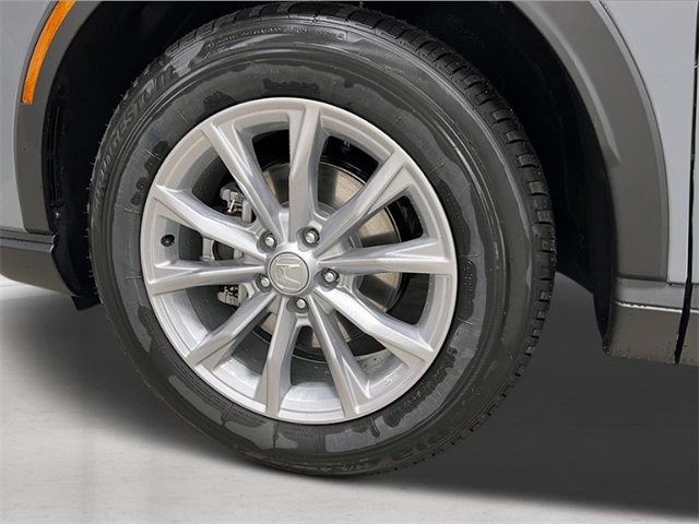 Vehicle image 10 of 34