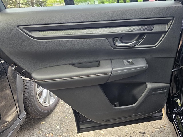 Vehicle image 8 of 22