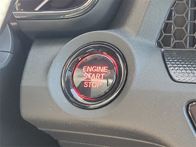 Vehicle image 16 of 16