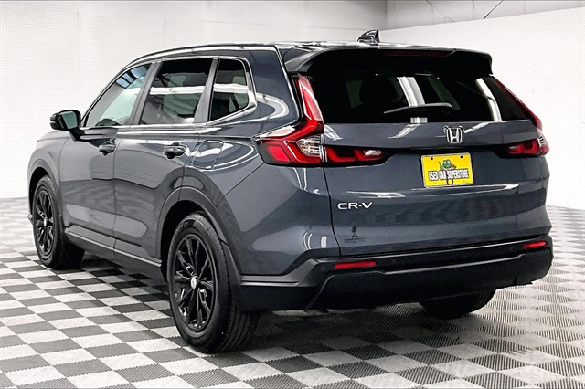 Vehicle image 6 of 42