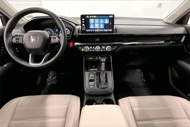 Vehicle image 14 of 42