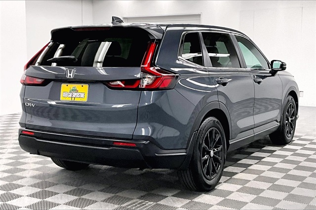 Vehicle image 4 of 42