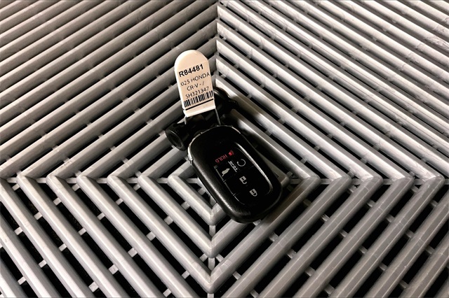 Vehicle image 11 of 42
