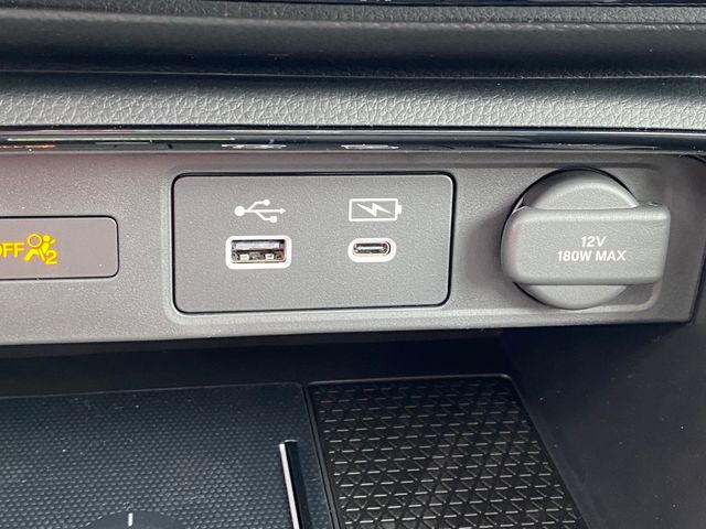 Vehicle image 26 of 27