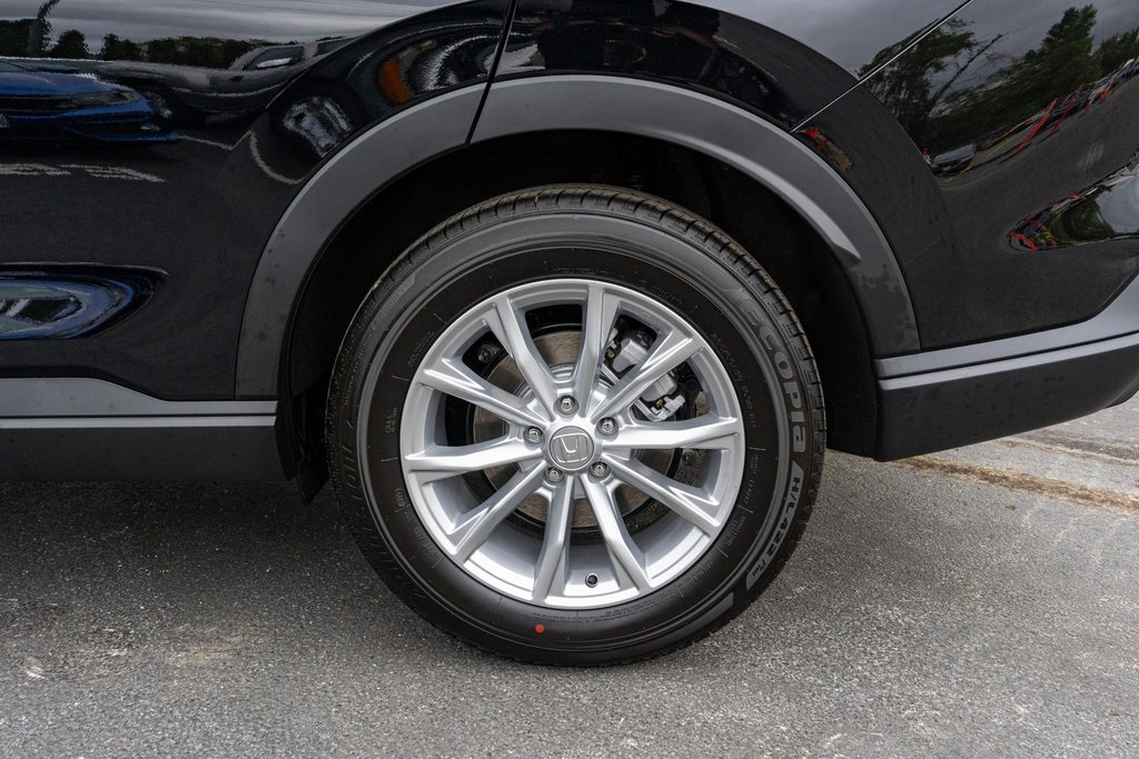 Vehicle image 10 of 31