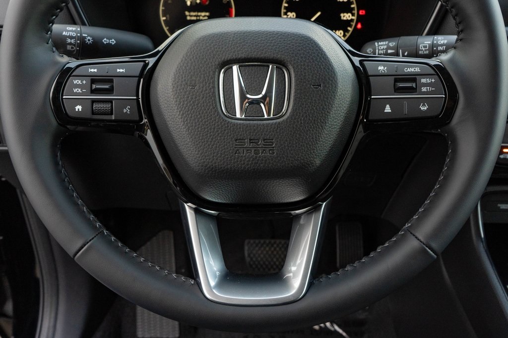 Vehicle image 25 of 31