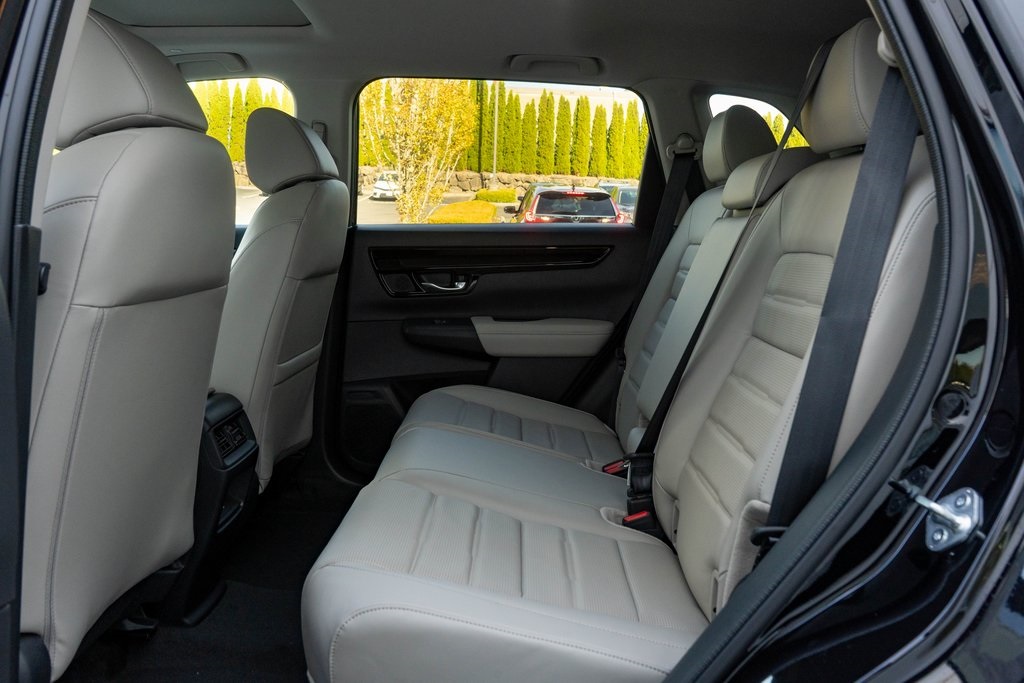 Vehicle image 11 of 31