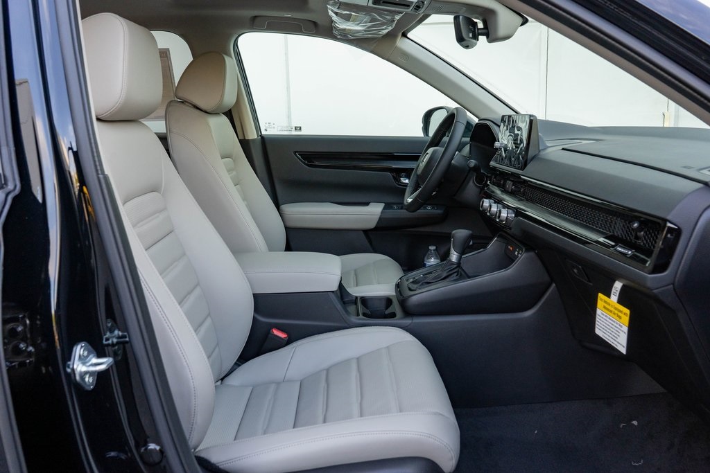 Vehicle image 15 of 31