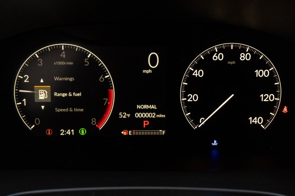 Vehicle image 26 of 31