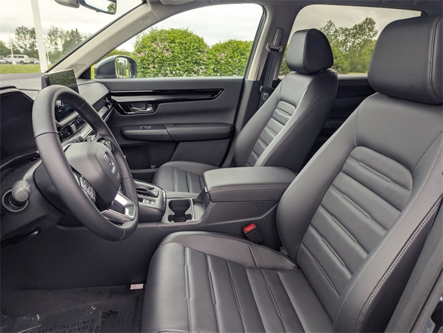 Vehicle image 10 of 22