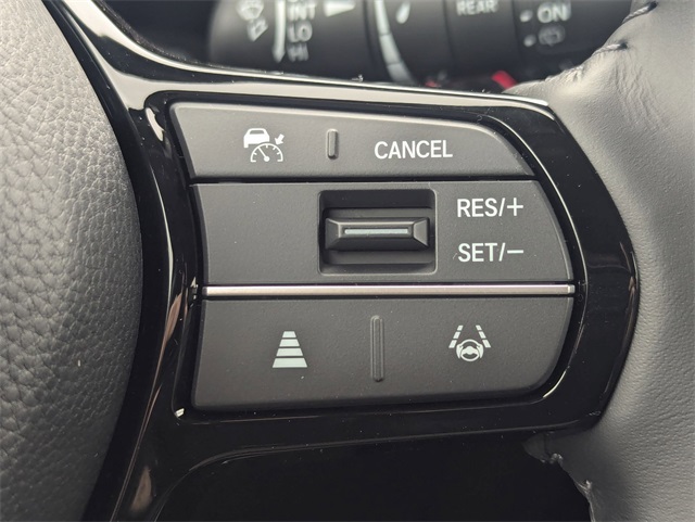 Vehicle image 11 of 22