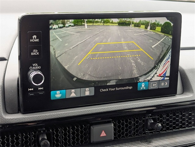 Vehicle image 15 of 22