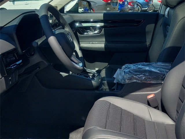 Vehicle image 10 of 17